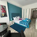 Summerland SEAVIEW COZY APARTMENT